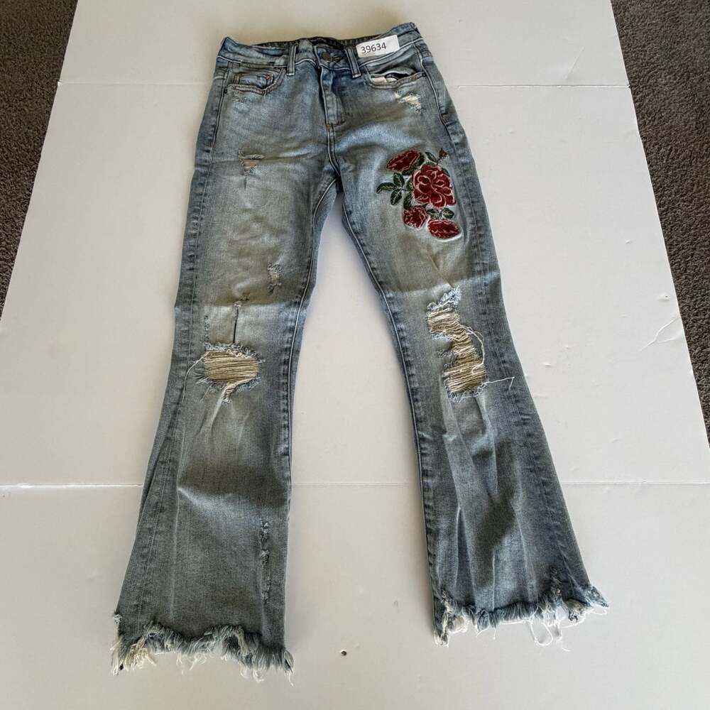 Zara Jeans Floral Embroidery Cropped Jeans Rough Edges Busted Knee Size 02
